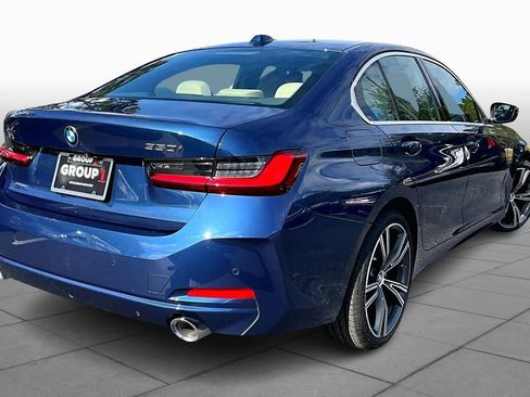 Certified 2023 BMW 330i xDrive Sedan w/ Driving Assistance Package image 12