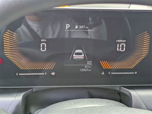 Used 2025 Kia K4 LXS image 19