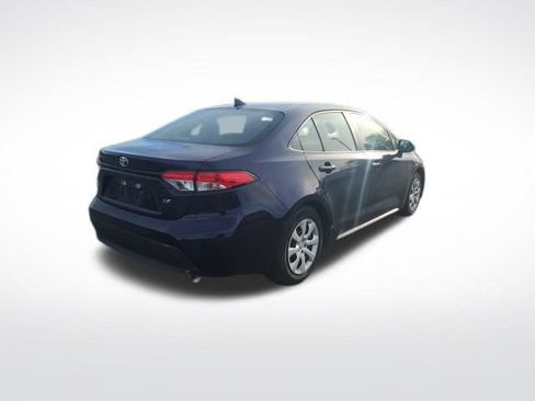 Used 2023 Toyota Corolla LE image 6