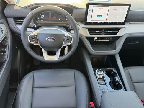 New 2026 Ford Explorer Active w/ Active Comfort Package image 12