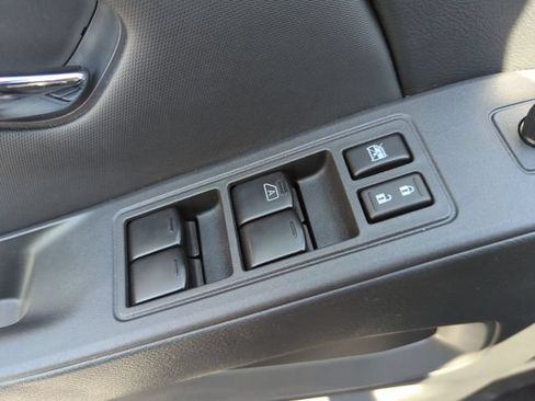 Certified 2023 Nissan Frontier SV w/ SV Premium Package RWD image 33