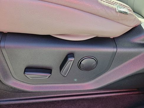 Used 2020 Ford F150 XLT w/ Equipment Group 302A Luxury image 15