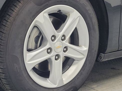 Used 2025 Chevrolet Malibu LS FWD image 31
