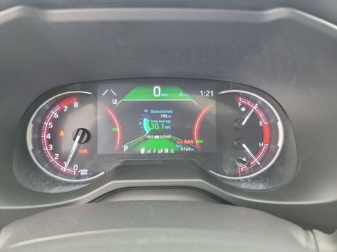 Used 2025 Toyota RAV4 XLE Premium FWD image 27
