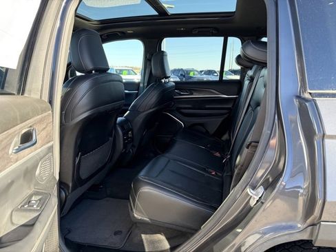 Used 2024 Jeep Grand Cherokee Limited 4xe image 13