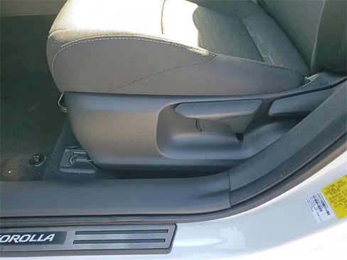Used 2026 Toyota Corolla SE image 11