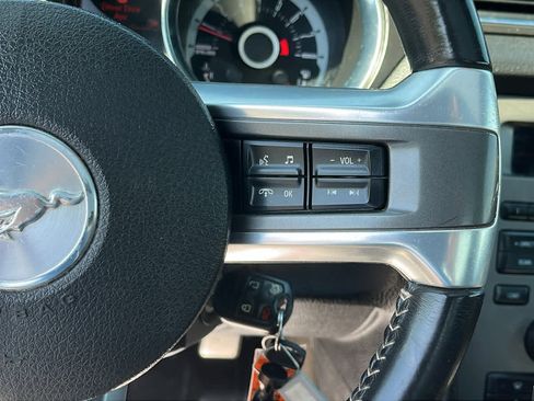 Used 2013 Ford Mustang GT Premium RWD image 15