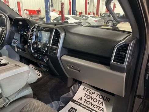 Used 2016 Ford F150 XLT w/ Equipment Group 302A Luxury image 20