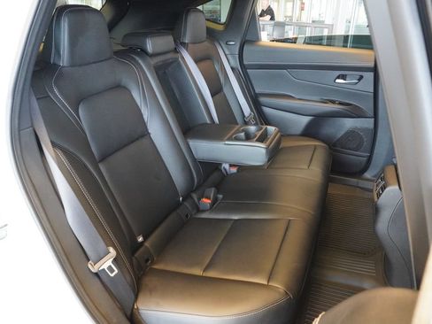Used 2025 Nissan Murano SL AWD/4WD image 9