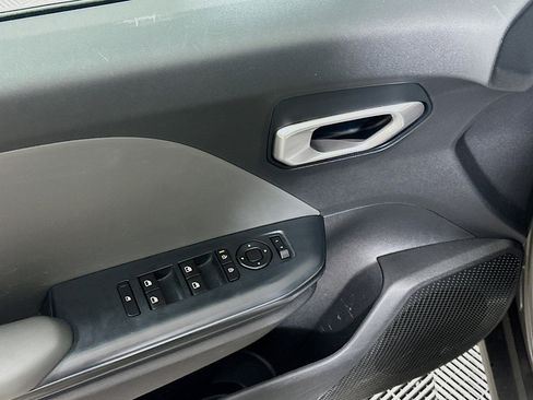 Used 2025 Kia K4 LXS image 15