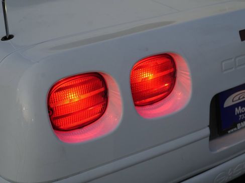 Used 1992 Chevrolet Corvette Convertible image 51