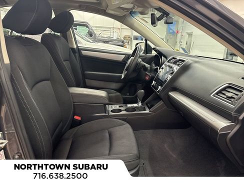 Used 2018 Subaru Legacy 2.5i Premium image 9