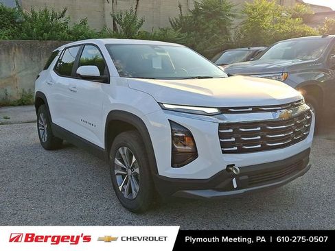 New 2026 Chevrolet Equinox LT image 2