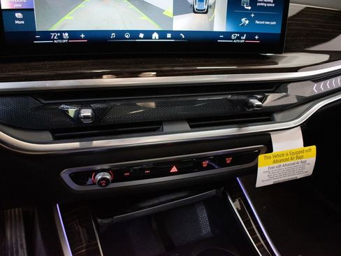 Used 2026 BMW X5 xDrive40i w/ Climate Comfort Package image 18