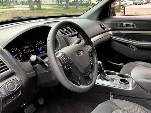 Used 2019 Ford Explorer XLT w/ Class III Trailer Tow Package FWD image 14