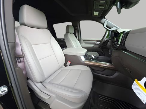 New 2026 Chevrolet Silverado 2500 LT w/ Texas Edition AWD/4WD image 11