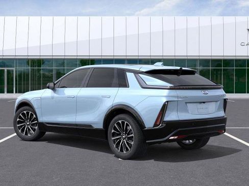 New 2026 Cadillac Lyriq Sport w/ LPO, Floor Liner Package AWD/4WD image 4