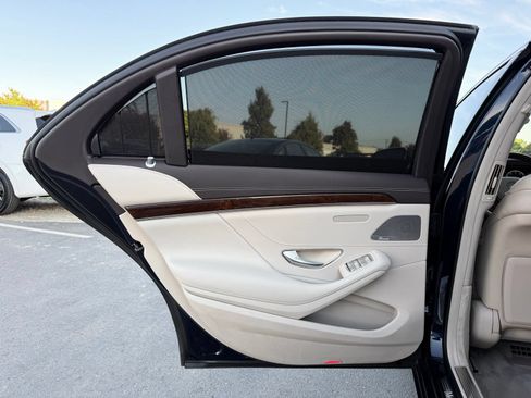 Used 2017 Mercedes-Benz S 550 4MATIC Sedan image 26