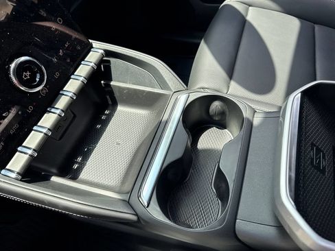 New 2027 GMC Terrain Elevation w/ Elevation Premium Package FWD image 18