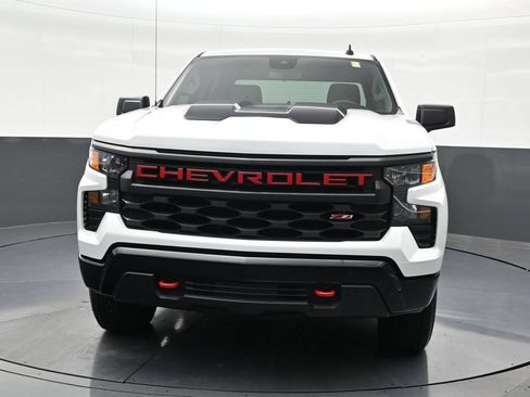 Used 2025 Chevrolet Silverado 1500 Custom Trail Boss AWD/4WD image 9