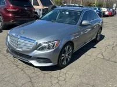 Used 2015 Mercedes-Benz C 300 Sedan image 1
