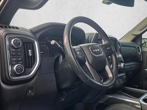 Used 2021 GMC Sierra 1500 AT4 w/ AT4 Preferred Package image 9