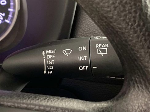 Used 2021 Toyota RAV4 LE image 15