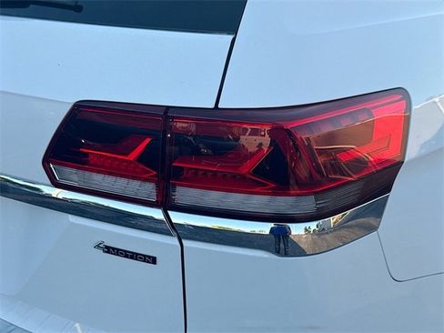 Used 2023 Volkswagen Atlas SE image 27