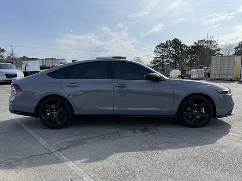 Used 2024 Honda Accord Sport image 8