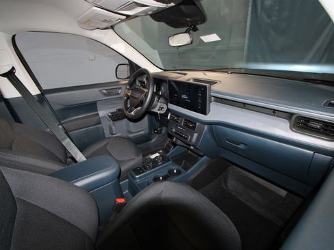 New 2026 Ford Maverick XL AWD/4WD image 15