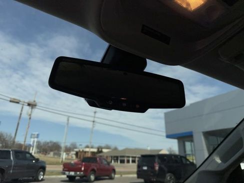 Used 2018 GMC Canyon SLE image 49