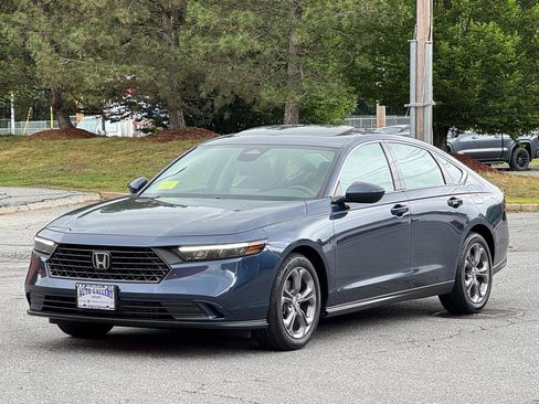Used 2024 Honda Accord EX image 3