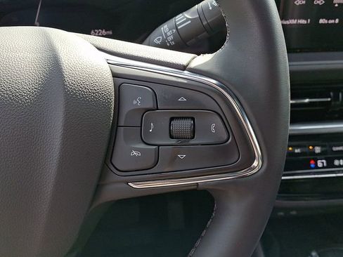Used 2025 Buick Envista Avenir FWD image 26