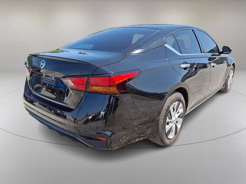 Used 2022 Nissan Altima 2.5 S FWD image 11
