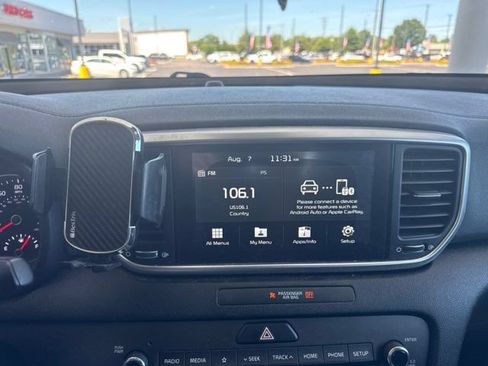Used 2020 Kia Sportage LX w/ LX Popular Package AWD/4WD image 16