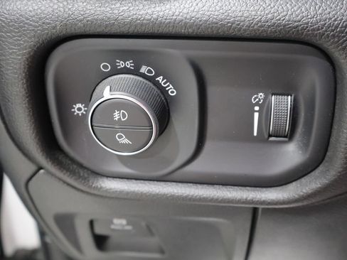 Used 2024 RAM 1500 Big Horn AWD/4WD image 29