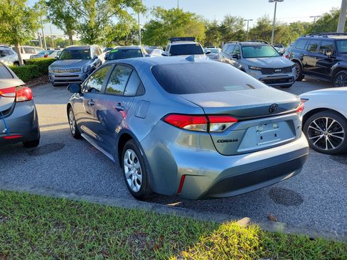 Used 2025 Toyota Corolla LE image 4