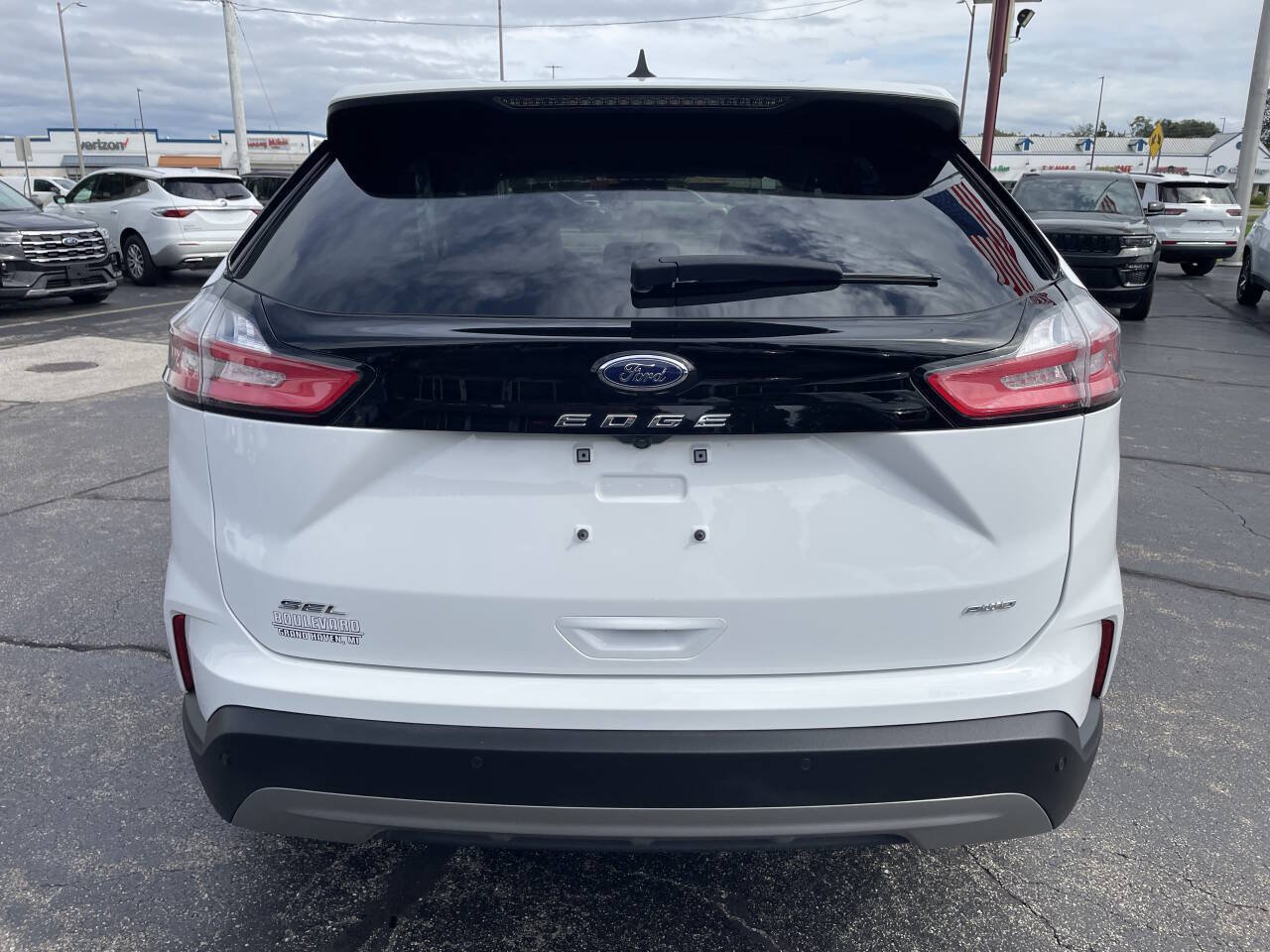 Used 2024 Ford Edge SEL w/ Convenience Package AWD/4WD image 7