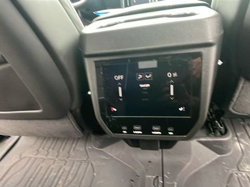 Certified 2026 GMC Yukon AT4 Ultimate AWD/4WD image 15