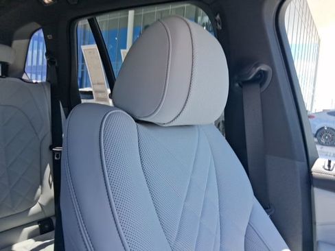 New 2026 BMW X5 sDrive40i w/ M Sport Package RWD image 18