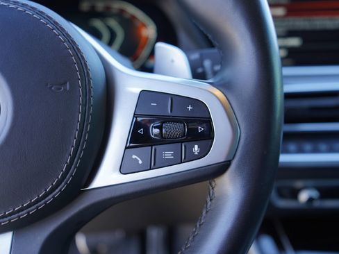 Used 2021 BMW X5 sDrive40i w/ M Sport Package image 11