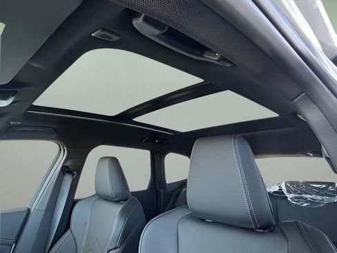 New 2026 BMW X1 xDrive28i w/ Technology Package image 15