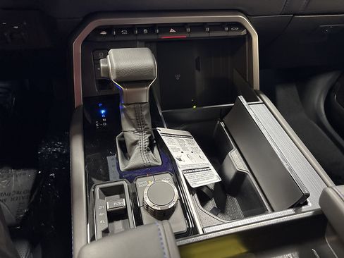 New 2026 Toyota Tundra Platinum AWD/4WD image 12