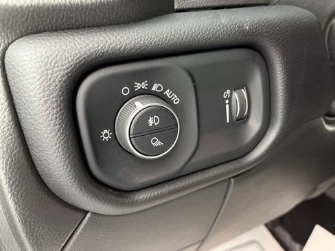 Used 2024 RAM 2500 Big Horn image 35