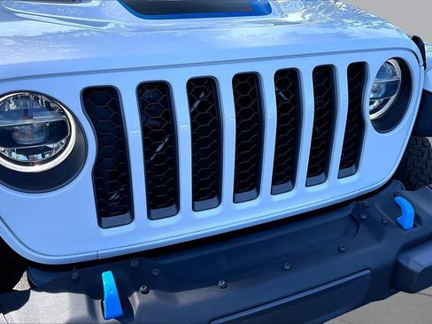 Used 2022 Jeep Wrangler Unlimited Rubicon 4xe w/ Steel Bumper Group AWD/4WD image 30