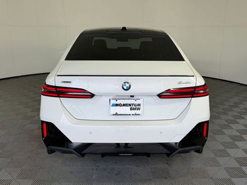Used 2024 BMW 540i xDrive w/ Executive Package image 10