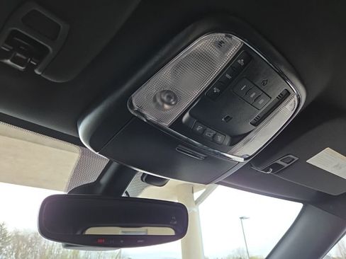 Used 2020 Jeep Grand Cherokee Trailhawk AWD/4WD image 23