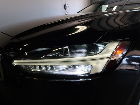 Used 2018 Volvo S90 T6 Momentum AWD/4WD image 37