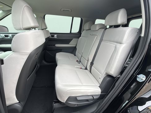 New 2026 Hyundai Santa Fe SE FWD image 19