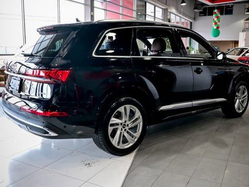 Used 2021 Audi Q7 3.0T Premium image 5
